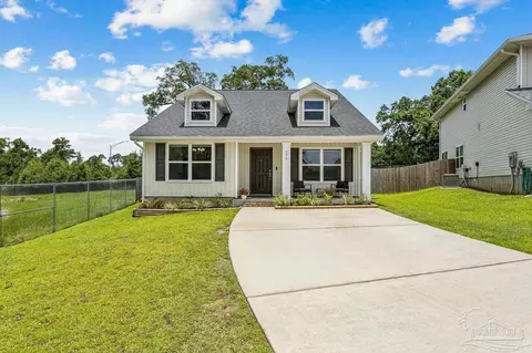 376 Hilburn Ln, Pensacola, FL 32504