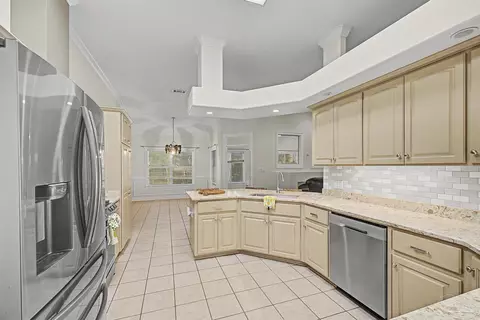 Kitchen - 3020 Greystone Dr, Pace, FL 32571 photo 3 of 4