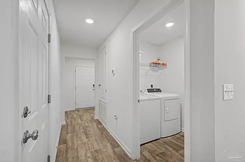 Entry Way - 4677 Integrity Ct, Milton, FL 32570 photo 8 of 8