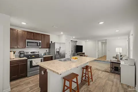 Kitchen - 4677 Integrity Ct, Milton, FL 32570 photo 5 of 5