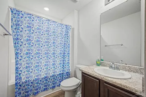 Bath - 4677 Integrity Ct, Milton, FL 32570 photo 1 of 1