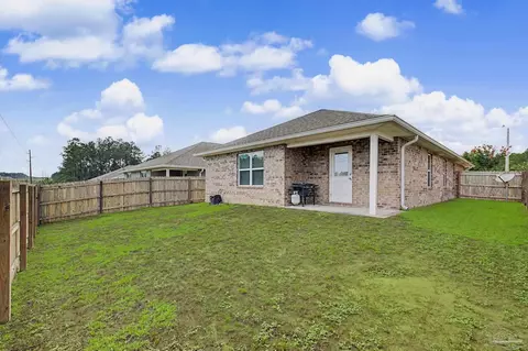 Exterior - 4677 Integrity Ct, Milton, FL 32570 photo 4 of 7