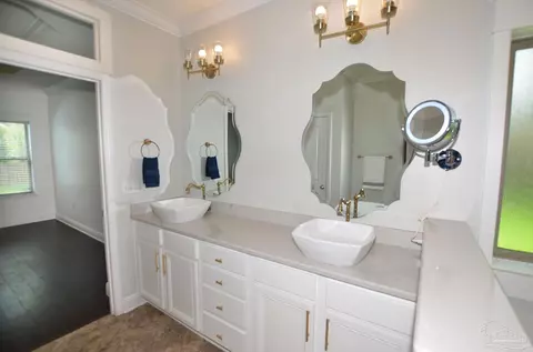 Bath - 6073 Buttonbrook Dr, Pace, FL 32571 photo 2 of 10