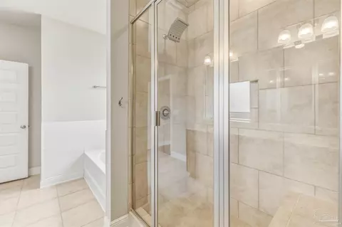 Bath - 4438 Oak Orchard Cir, Pace, FL 32571 photo 2 of 3