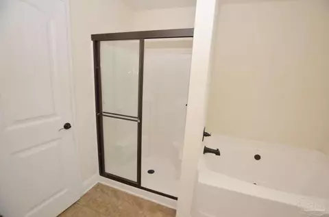 Bath - 5709 Mill Stream Way, Pace, FL 32571 photo 5 of 9
