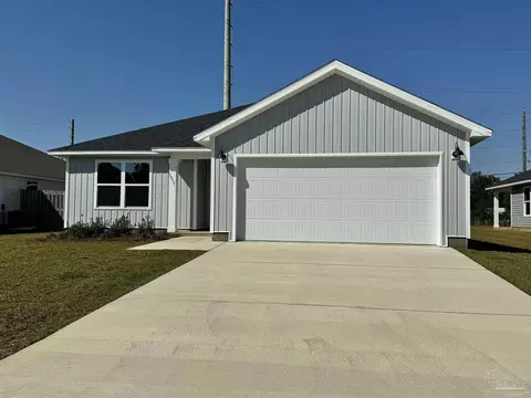 9704 Angel Oak Dr, Pensacola, FL 32526