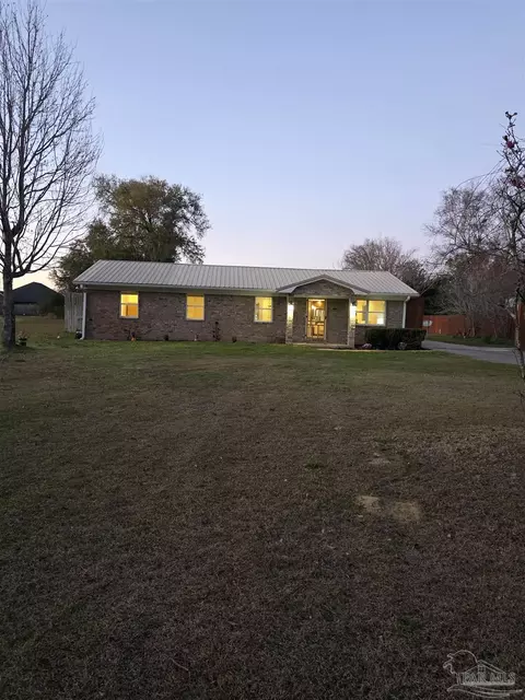 7720 Misty Pines Ln, Pensacola, FL 32526