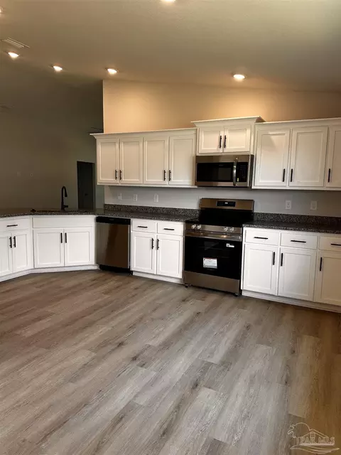 Kitchen - 909 Rustling Pine Rd #2C, Cantonment, FL 32533 photo 1 of 2