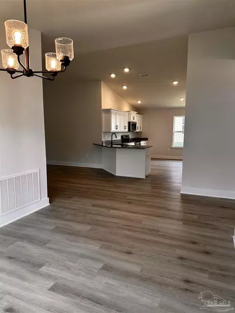 Dining - 909 Rustling Pine Rd #2C, Cantonment, FL 32533 photo 1 of 1