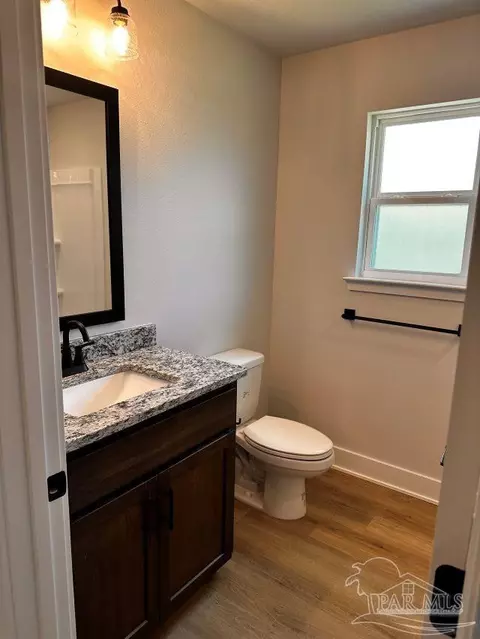 Bath - 909 Rustling Pine Rd #2C, Cantonment, FL 32533 photo 1 of 5