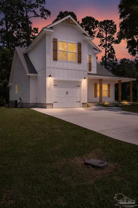 3318 Bob Tolbert Rd, Navarre, FL 32566