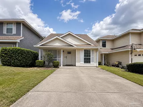 3393 Two Sisters Way, Pensacola, FL 32505