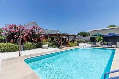 1420 Castnet Dr, Navarre, FL 32566