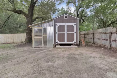 Exterior - 4412 Chantilly Way, Milton, FL 32583 photo 20 of 22