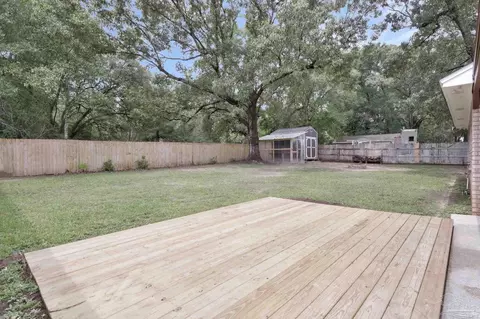 Exterior - 4412 Chantilly Way, Milton, FL 32583 photo 15 of 22
