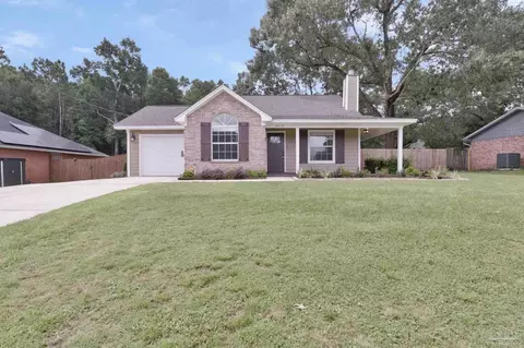 Exterior - 4412 Chantilly Way, Milton, FL 32583 photo 5 of 22