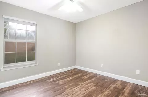 Bedroom - 4412 Chantilly Way, Milton, FL 32583 photo 4 of 5