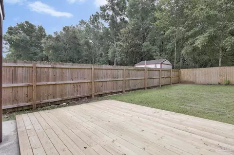 Exterior - 4412 Chantilly Way, Milton, FL 32583 photo 12 of 22