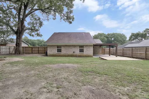 Exterior - 4412 Chantilly Way, Milton, FL 32583 photo 18 of 22