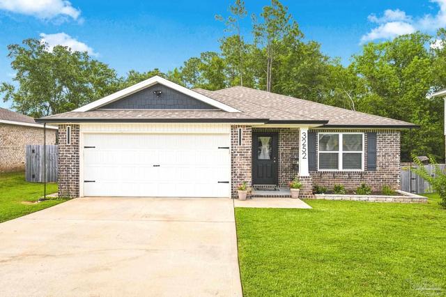 3252 Margaret Olivia Dr, Cantonment, FL 32533