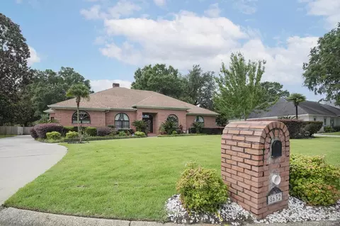 8632 Rosemont Dr, Pensacola, FL 32514