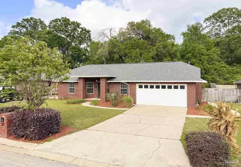 2634 Southern Oaks Dr, Cantonment, FL 32533