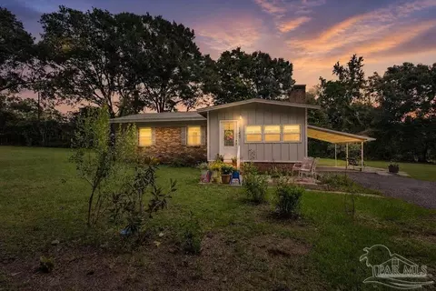 148 San Carlos Rd, Cantonment, FL 32533