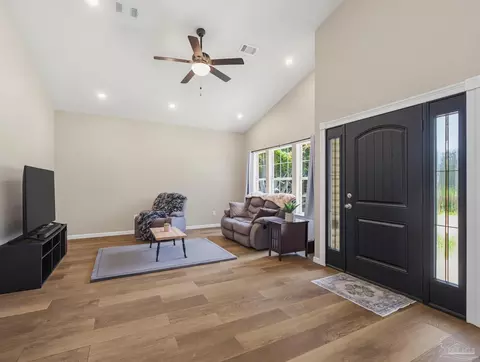552 Cedar Tree Ln, Cantonment, FL 32533 photo 6