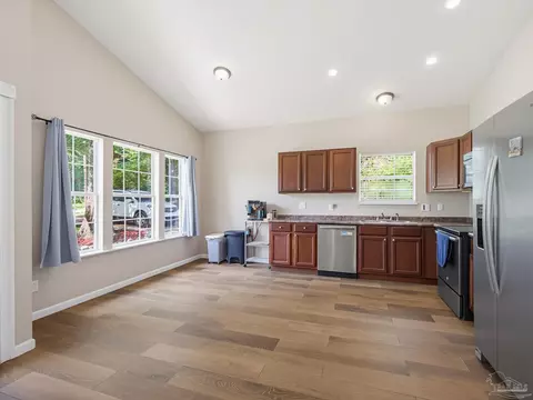 552 Cedar Tree Ln, Cantonment, FL 32533 photo 12