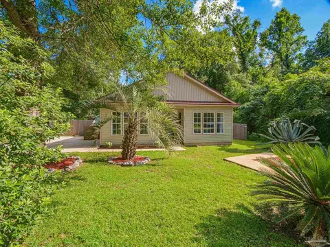 552 Cedar Tree Ln, Cantonment, FL 32533 photo 4