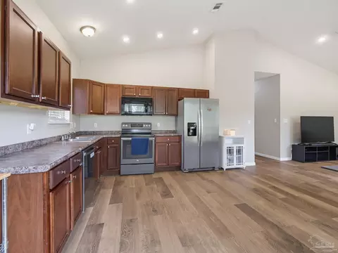 552 Cedar Tree Ln, Cantonment, FL 32533 photo 14
