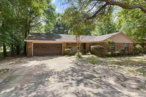 6059 Anderson Ln, Milton, FL 32570