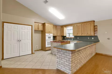 Kitchen - 4449 Dandy Dr, Pace, FL 32571 photo 1 of 5