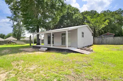 Exterior - 4449 Dandy Dr, Pace, FL 32571 photo 10 of 13