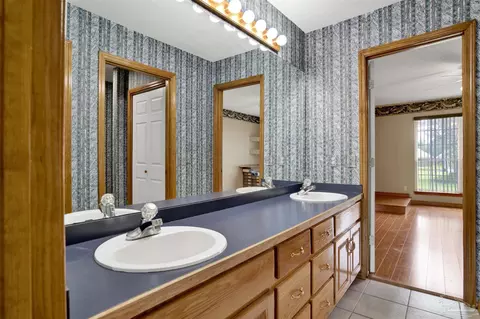Bath - 4449 Dandy Dr, Pace, FL 32571 photo 4 of 8
