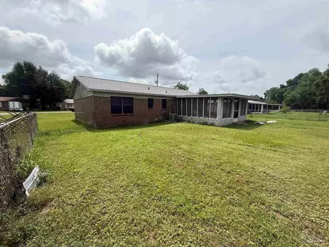 4373 Pine Villa Cir, Pace, FL 32571