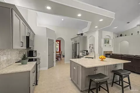 Kitchen - 3019 Greystone Dr, Pace, FL 32571 photo 3 of 7