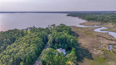 4596 Bayside Dr, Milton, FL 32583 photo 3