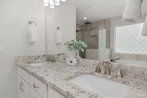 Bath - 6565 Cedar Key Dr, Milton, FL 32570 photo 9 of 9