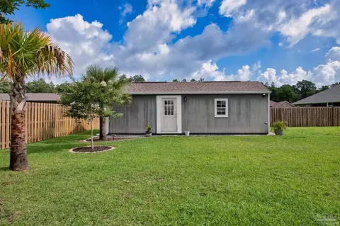 Exterior - 6565 Cedar Key Dr, Milton, FL 32570 photo 8 of 11