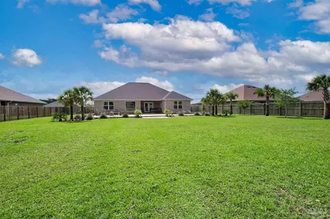 Exterior - 6565 Cedar Key Dr, Milton, FL 32570 photo 9 of 11