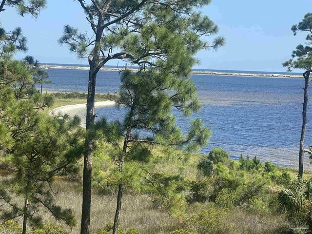 4060 Indigo Dr #311, Pensacola, FL 32507