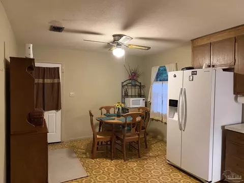 7532 Holmes St, Milton, FL 32583