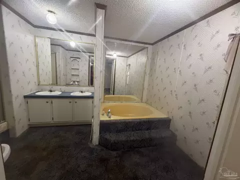 5244 Madison Ave, Pace, FL 32571 photo 11