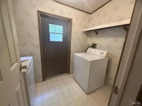 5244 Madison Ave, Pace, FL 32571 photo 9