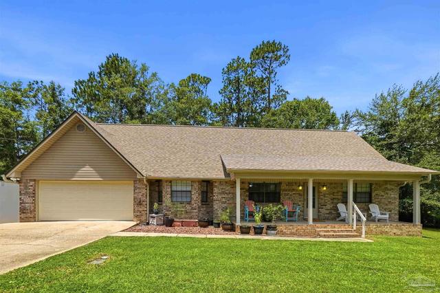 5820 Pamona St, Milton, FL 32583