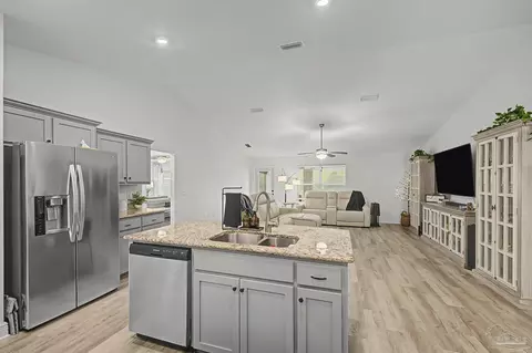 Kitchen - 5643 Burr St, Milton, FL 32570 photo 3 of 3