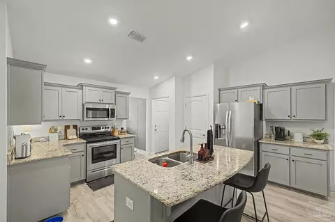 Kitchen - 5643 Burr St, Milton, FL 32570 photo 1 of 3