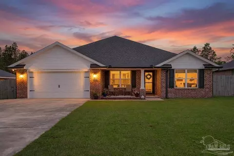 Exterior - 5643 Burr St, Milton, FL 32570 photo 2 of 9