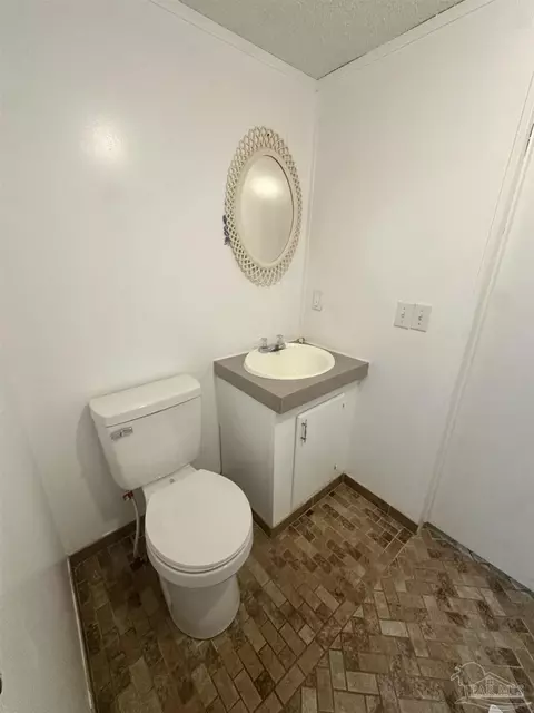 4006 Mccutchin Dr, Jay, FL 32565 photo 4
